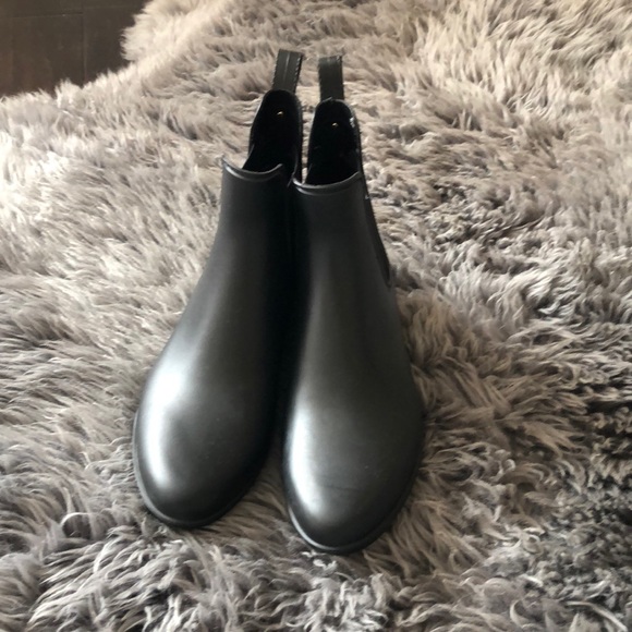 Sam Edelman Rain Boot - Picture 1 of 4